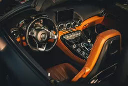 Messa a punto degli interni dell'auto con Global Parts