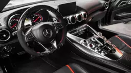 Premium interior at half the price: second-hand seats, steering wheels and multimedia