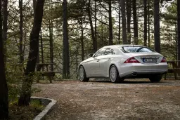 Automobilismo sostenibile: in che modo l'acquisto di ricambi usati originali riduce l'impronta di carbonio e protegge l'ambiente?