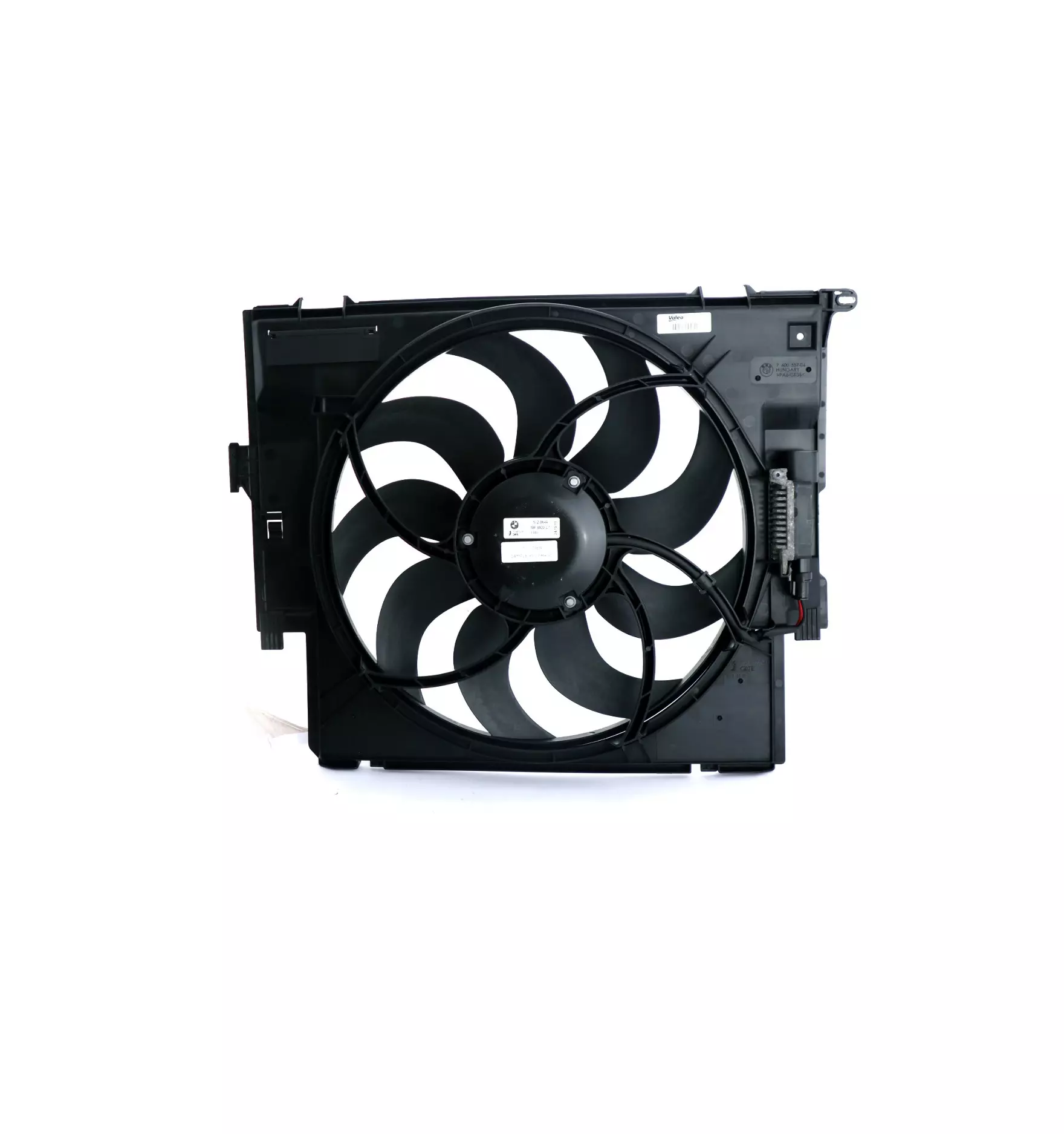 Effective engine cooling thanks to fans