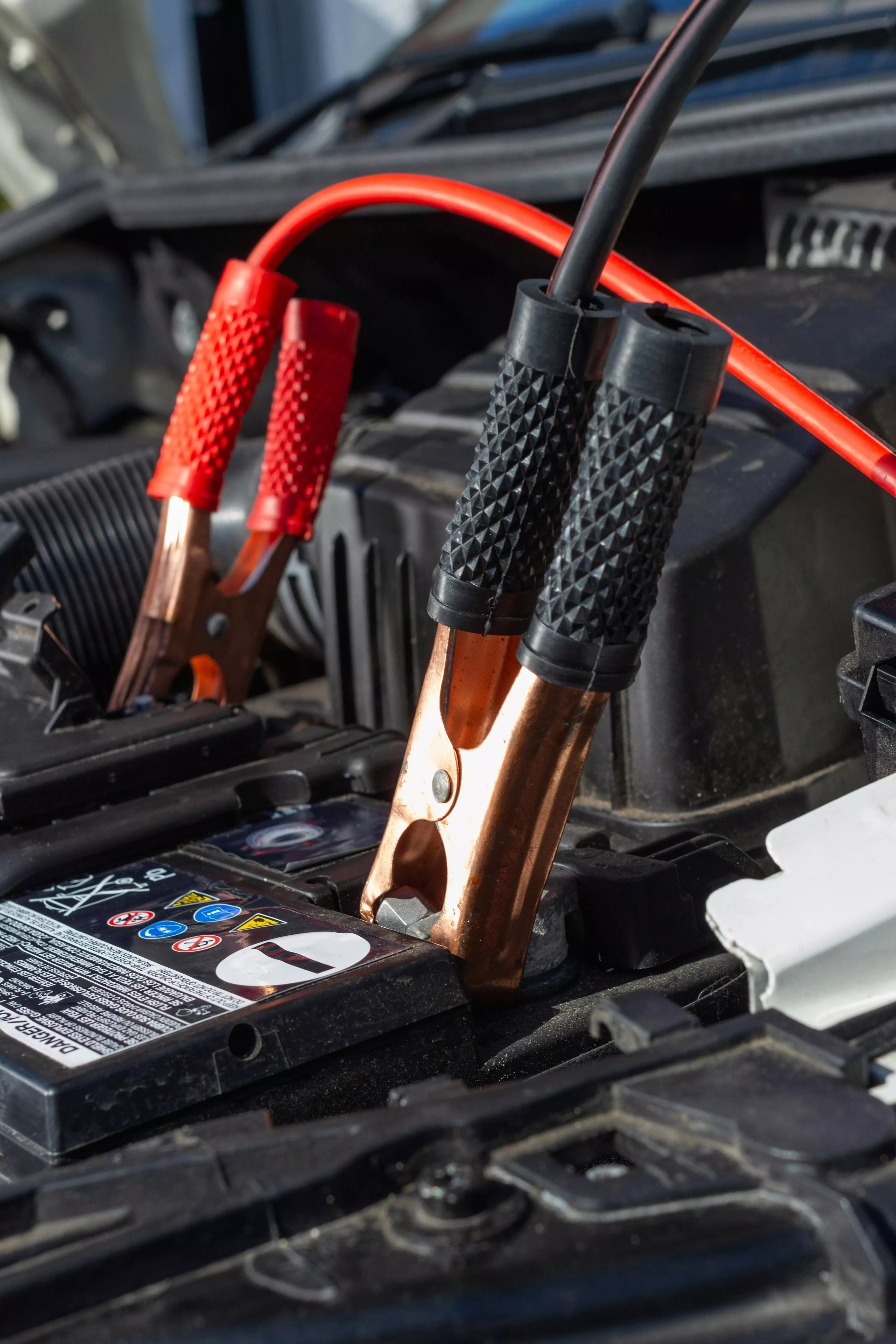 Accessori per batterie – morsetti, cavi e protezioni