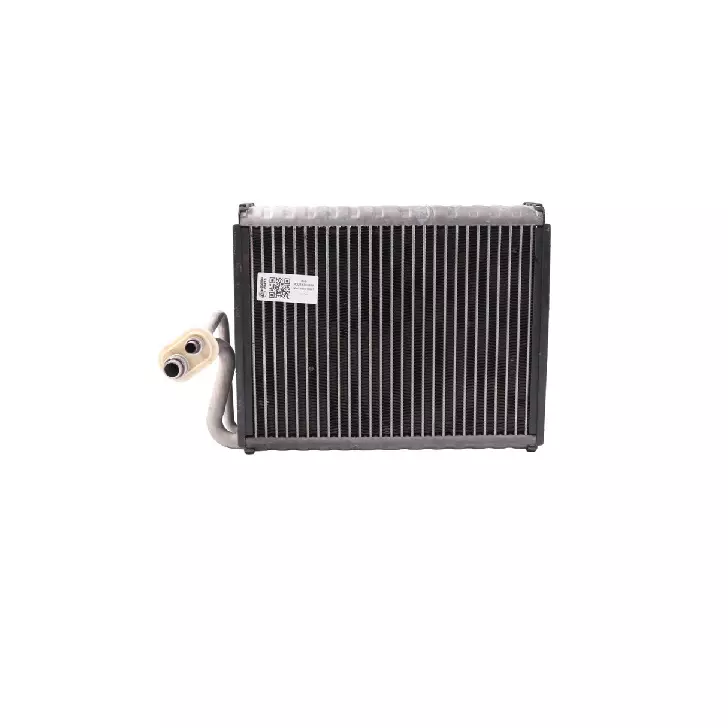 Efficient evaporators for vehicle cooling and air conditioning systems