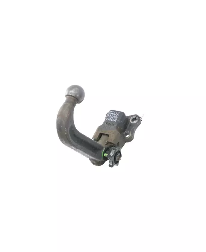 Tow hitch balls for durability and stability